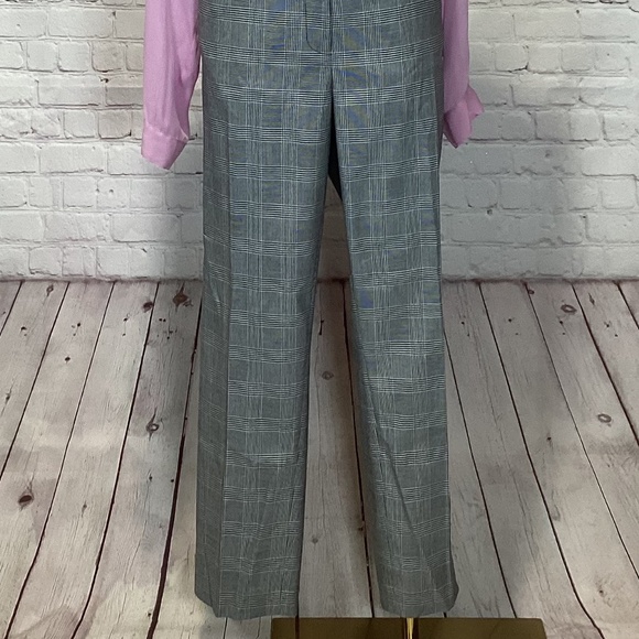 633. Tommy Hifiger Gray Plaid Dress Slacks NWT Size 16 - Picture 2 of 5